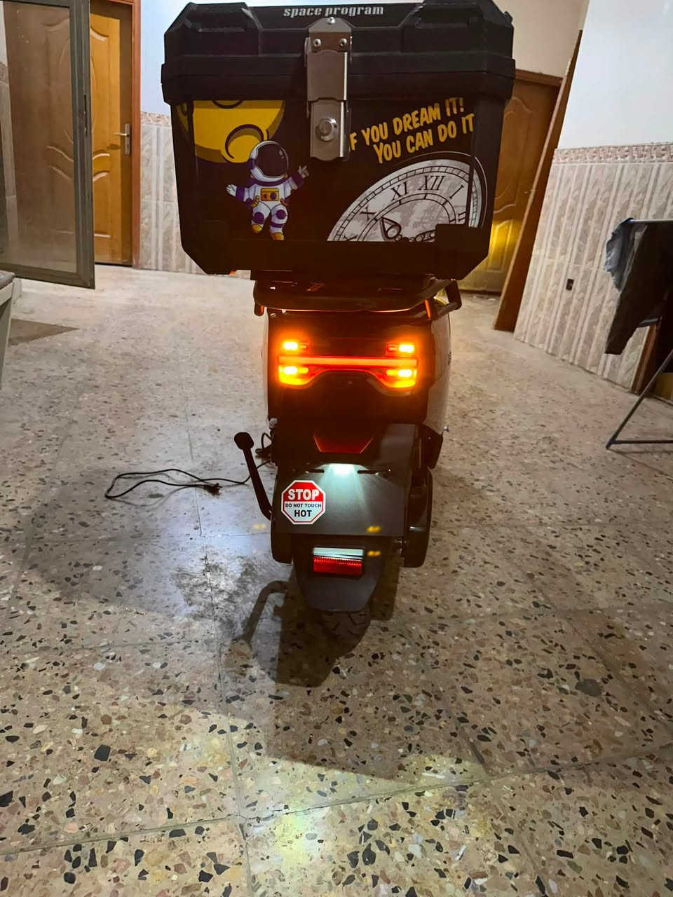 دراجه تالج سرعه85حقيقي 3 نمرات 6 باتري مكفوله سعره950الف مابيه مجال ربع دينار مكاني الجادريه رقمي واتساب او اتصال ***********
ملاحضه تجي تفحص وجيك
