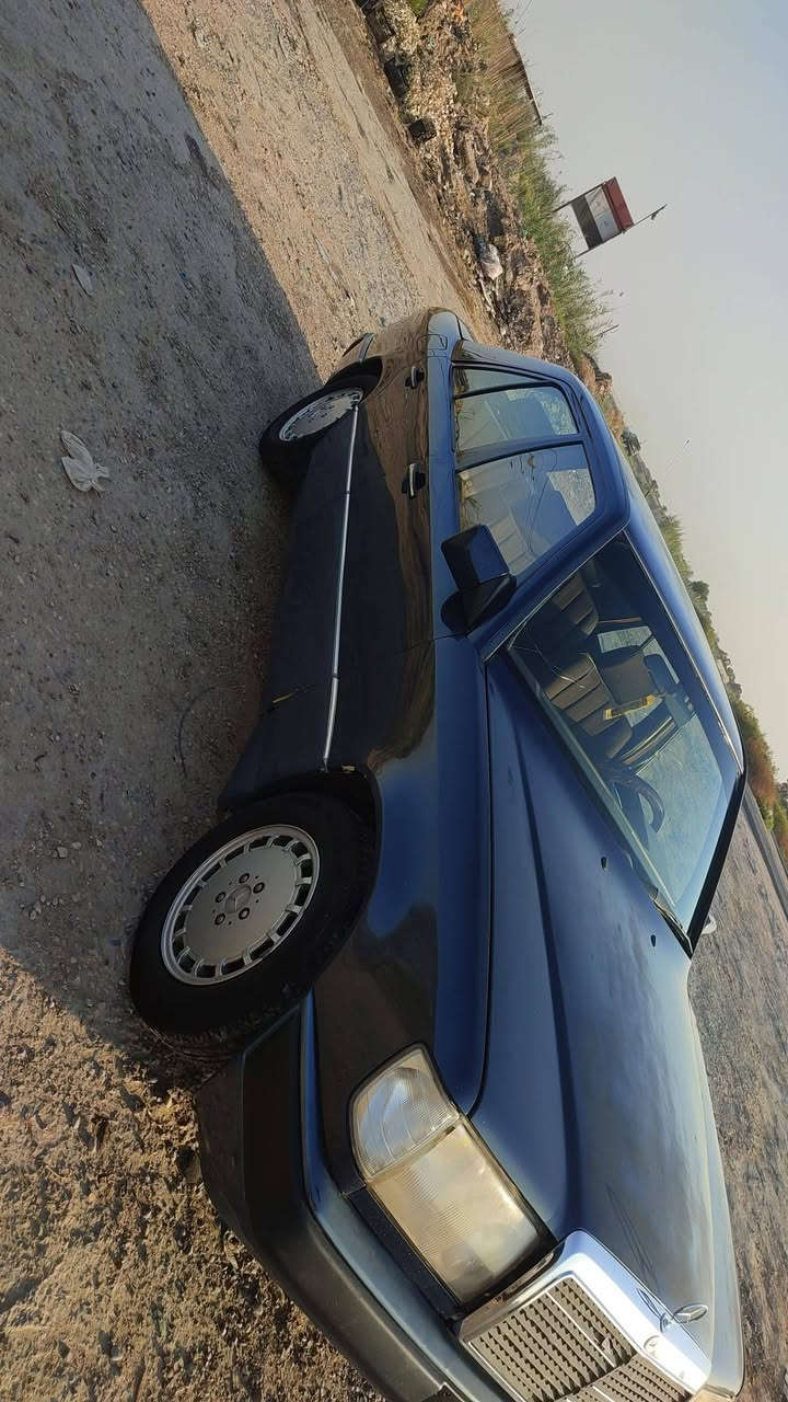 سلام عليكم 
مارسدس موديل 88 ع وضع شركه مكينه كير
حداديه تايرات كرهبأيات قواعد دبل قطره خياس مابيهن
سياره جديده كلش وبرقي ماعايزه وترايك وين متريد 
رقم انبار تحويل ثاني يوم مكان سياره ذيغار  القراف
سعر 60وبيه مجال ***********
