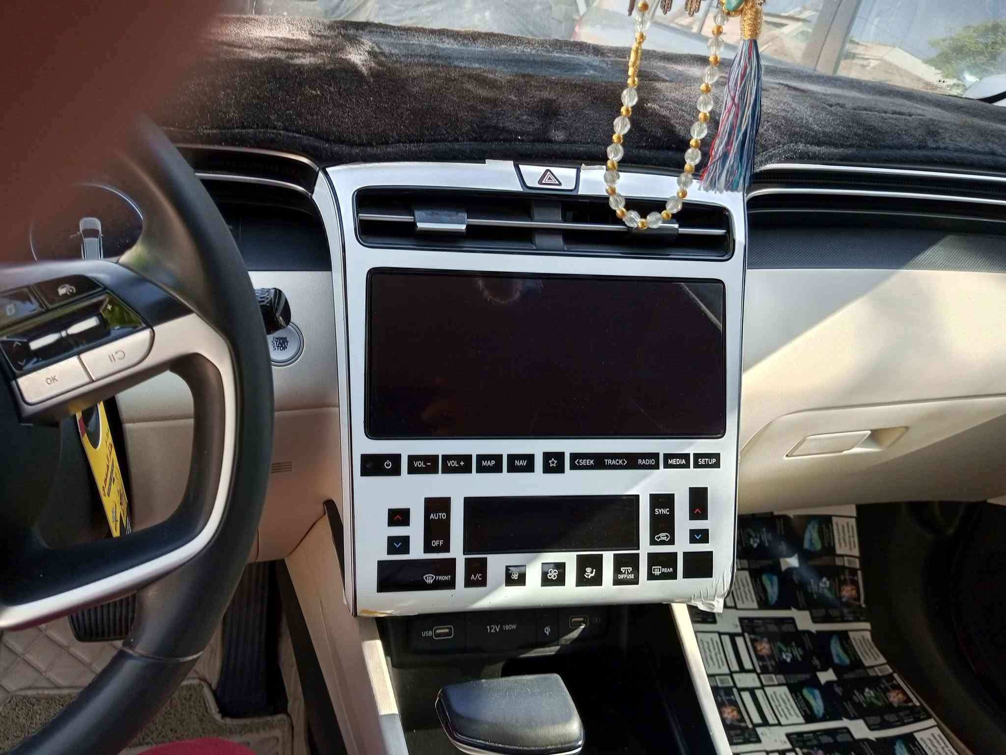 للبيع
توسان موديل 24 فول خليجي ماشيه 11 الف وقابله للزيادة رقم بغداد ومكانها بغداد 

السعر دفترين وخمس ورقات

للتواصل فقط الرقم *********** بي وتس اب
