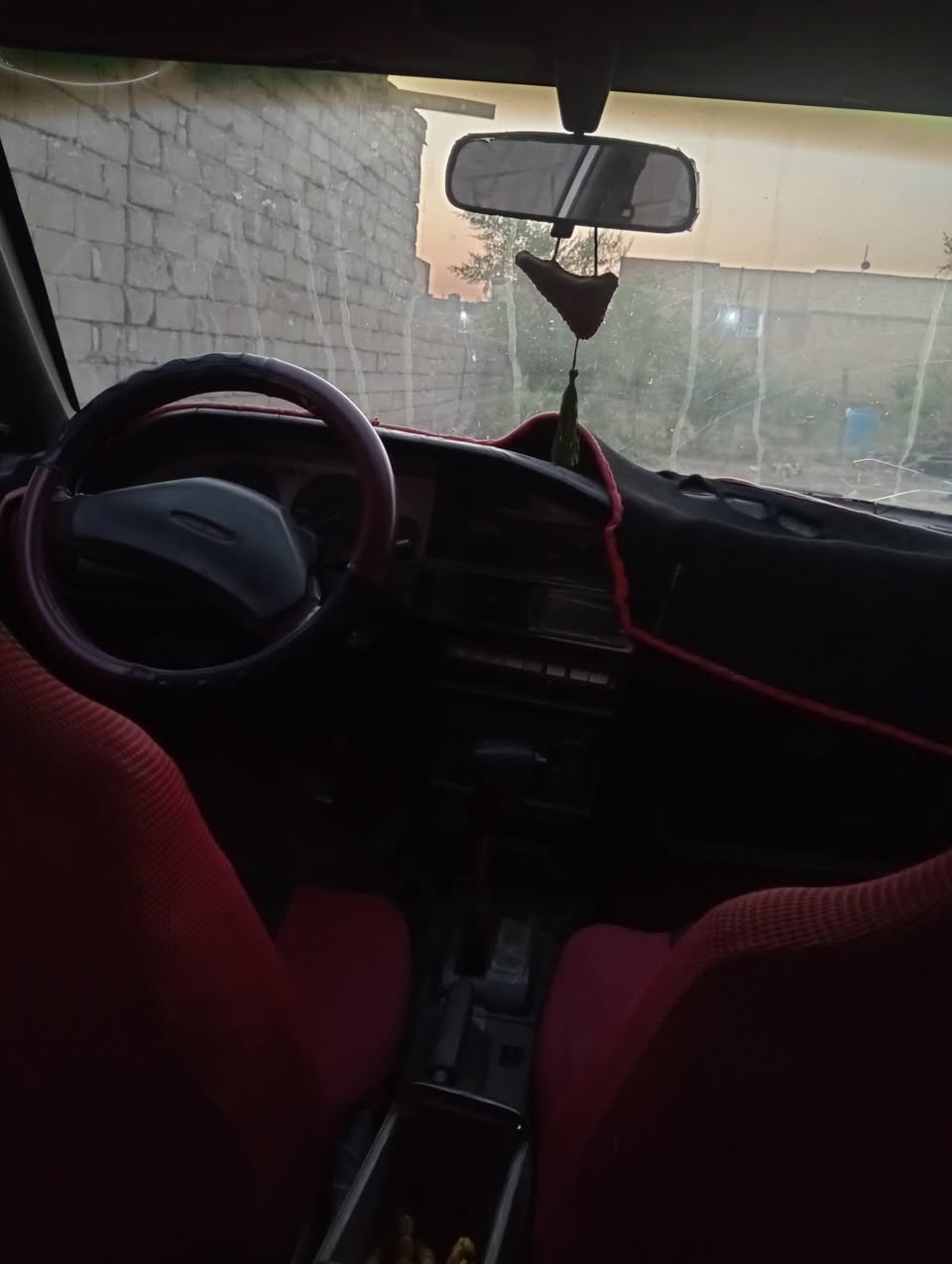 السلام عليكم كورلا للبيع موديل 90كير ومحرك كفالة رقم بصرة بسمي السعر 38مكاني بلناصريه الشراي يتصل ***********
