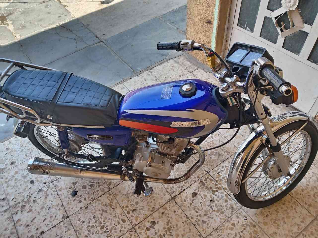 دراجه للبيع 2019 اوراق  دراجه حلوه ونظيفه السعر 500 وبيها مجال
مكان واسط قضاء الحي  ***********
