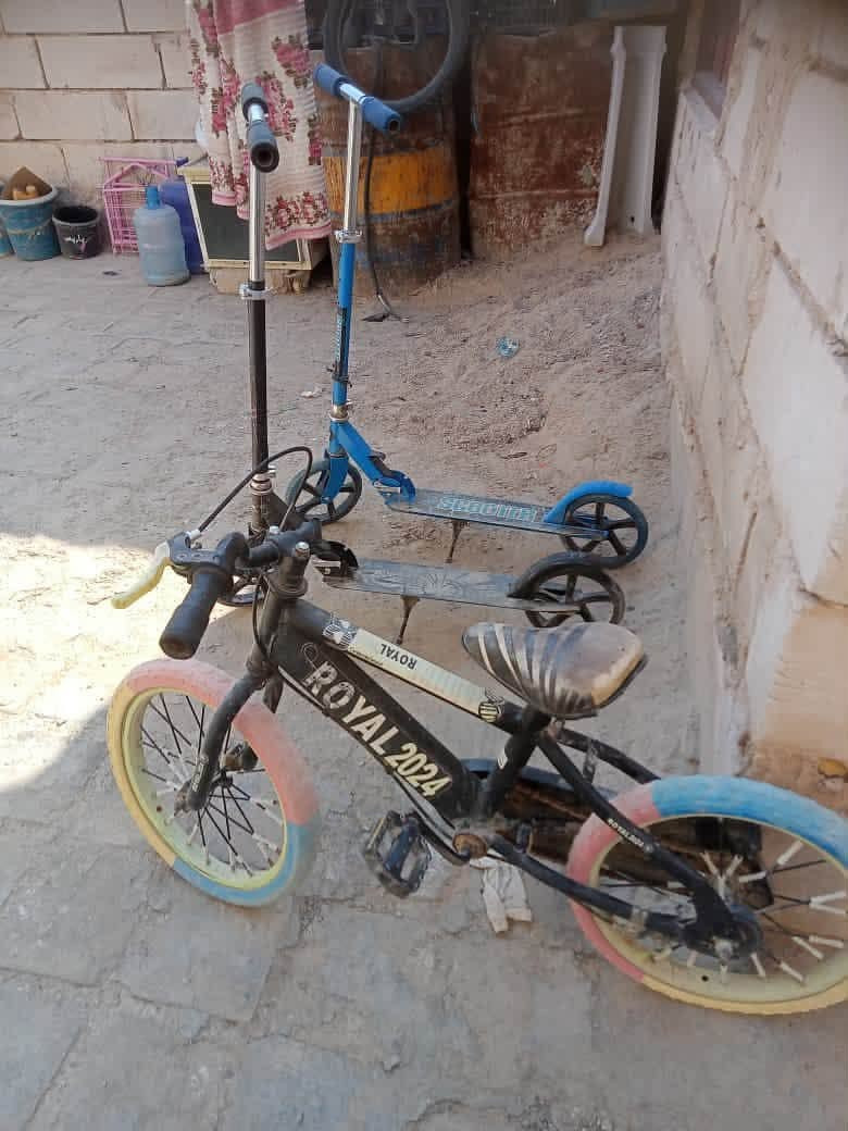 السلام عليكم
سكوترات ٢نضيفات 
بايسكل حجم ١٦استرينه مكسور والباقي شغل 
كلهن ٧٥ مكانهن نجف شارع المدينه 
***********

