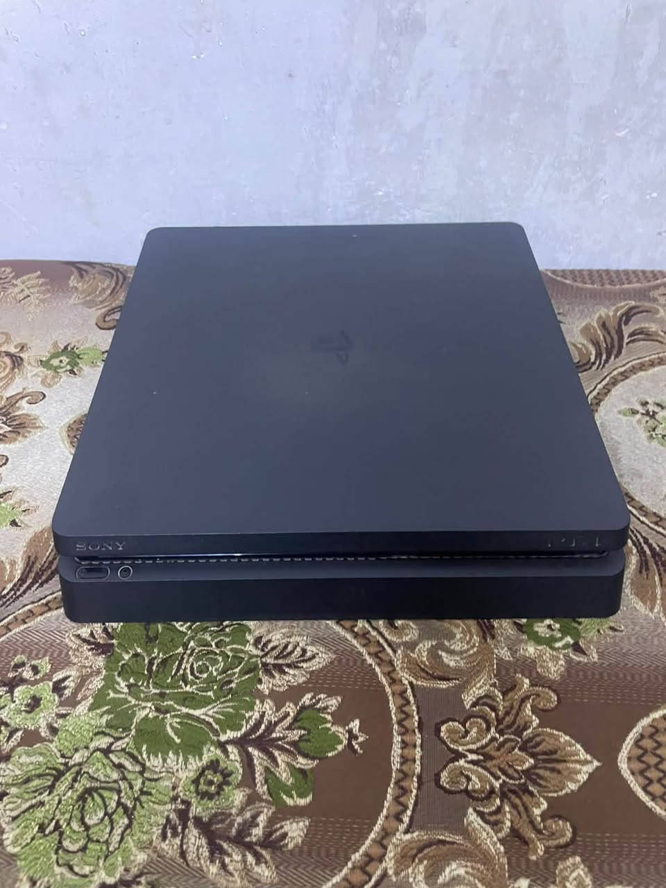 سلام عليكم بلي4سلم وان تيرة البيع السعر 280وبي مجال وقراص 2مكاني الشهدة العبيدي 3 متواجد وتساب الرقم *********** كامل ملحقاته
