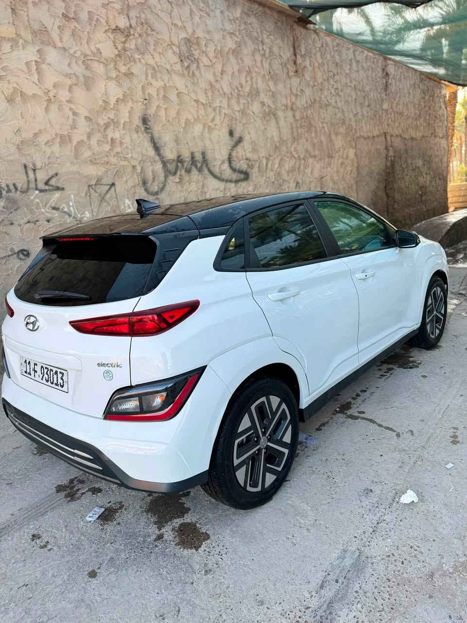 هونداي كونا موديل 2023 كهرباء بلكامل 
 سيارة نظيفة جداً وجاهزة بدون أي مشاكل،  
تمشي بالشحنة الواحدة 
حوالي 450 كم

💎

المواصفات:
شاشة كبيرة
تشغيل بصمة
تدفئة
فتحة سقف
رادار 360 درجة
حساسات أمامية وخلفية
مرايا مع رادار
تحكم بالسكان مع رادار
نظام قيادة شبه ذاتي
عداد إلكتروني
التحكم بقوة البطارية
شاحنين (عادي + سريع)
تبريد مقاعد
قير بيانو
السيارة كهربائية بالكامل وكل شيء فيها يعمل بدون أي خلل
عنوان السيارة بابل مركز المدينة 
السعر 125 و بيها مجال بسيط 
رقم التواصل :-:-: ***********
مصطفى الشمري
