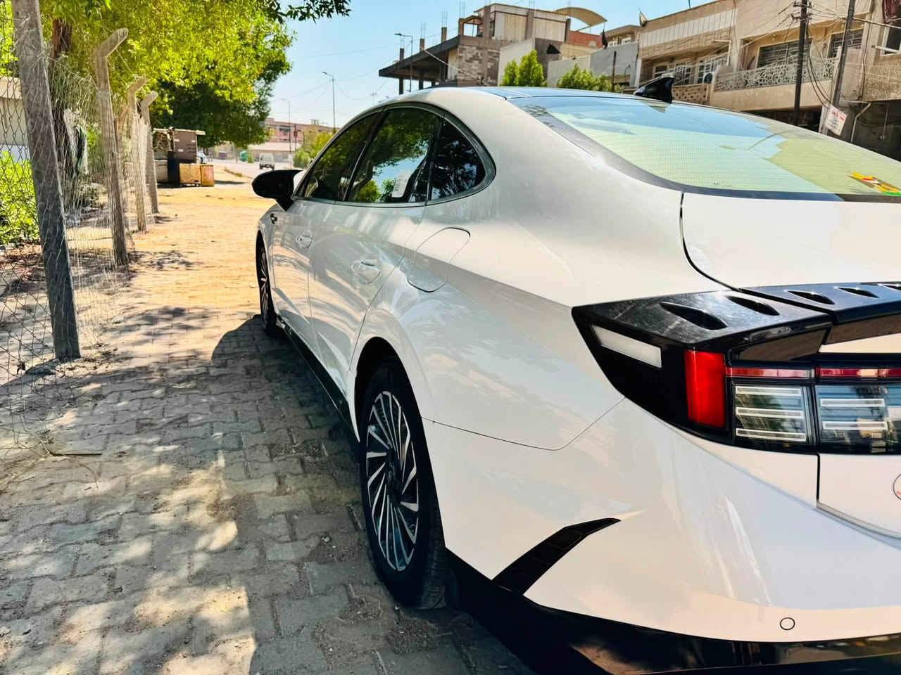 سلام عليكم شاب سوناته 2024 كفاله عامه افول مواصفات لمتد بنو رامه زن ميموري داخل  VIP كامرات حساسات مري شفط كشنات كهربا ويل ملكي مفوله للخير وأي نقص ما بيه للستفسار المكان بغداد مشتل ***********
