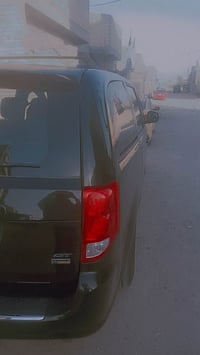 للبيع  (دوج غران كرفان 2018) الموديل: 2018 ​الورود/الوارد: أمريكي ​الح...