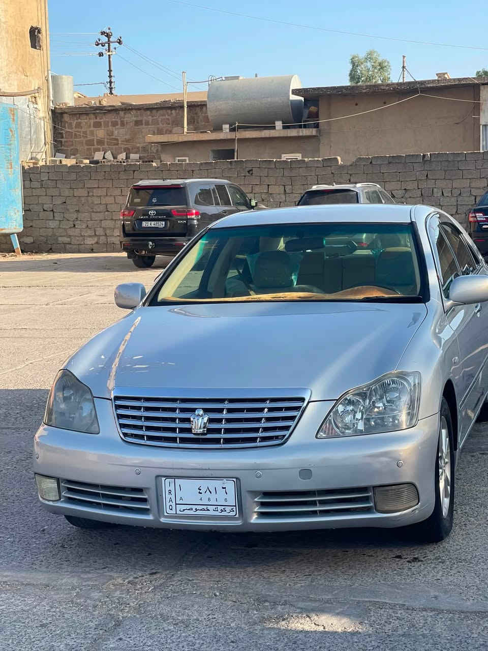 شاينه 182 بى دوكه ل به حرى براوه ٢٠٠٧ ساج مه لكى براوه ناو زه ردى ٣دوگمه وپه وده كؤدى هه يه به ناو خؤمانؤ
توندو تؤل جركه ى تيانيه 
ته بريت ساردو گه رم به شه رت
ده عمو ليدراو قرجى نيه 
سه قفو كه ڤه رو شاسى به شه رت
شوختو جالو سا رده كوته ى نيه 
هه مو گيانى به شه رت 
٤٨ قفل 🔒
***********
***********
ده ربه نيخان
