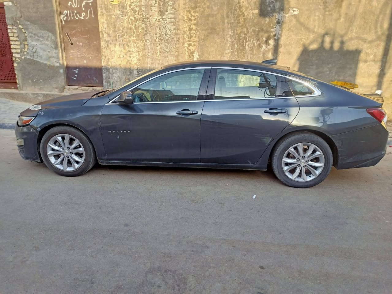 السلام عليكم ماليبو  ٢٠٢٠ معوقين كربلاء  بعد ٦ أشهر صير حره  ليبل واحد جاهزه من كلشي  يحتاجلها دعاميه فقط الصبغ القديم جارد إلي جان مصبوغ مو البلاد السعر ٧٦ وبيه مجال قليل 
***********
