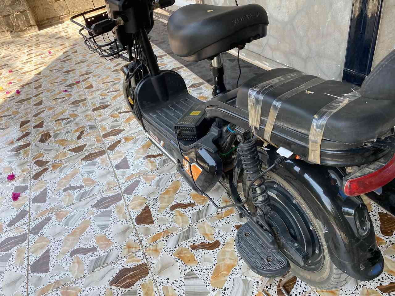 للبيــع السعر 175و بـــي مجأل
هـ***********
