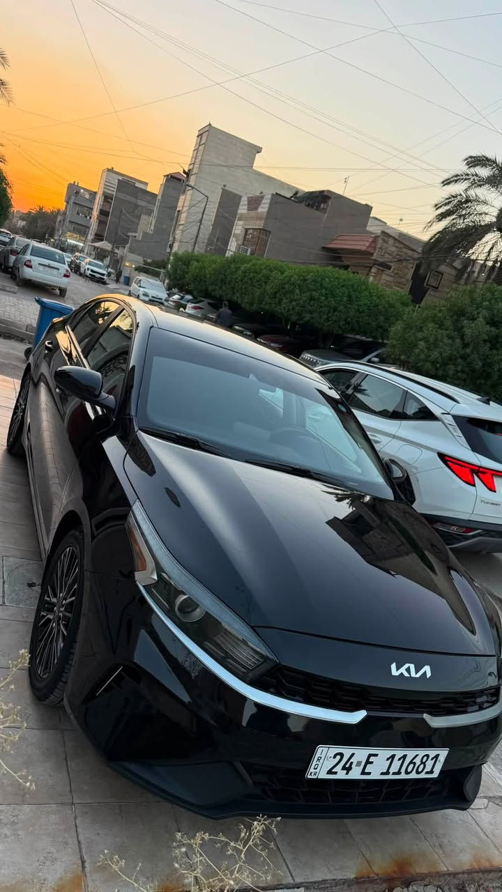 كيا فورتي 2023
وارد امريكي حادثها جاملغ امامي صبغ وربع البنيد بدون ايرباك
ماشيه 40 الف 
رقم دهوك باسمي 
مكانها بغداد 
143$ 
***********

