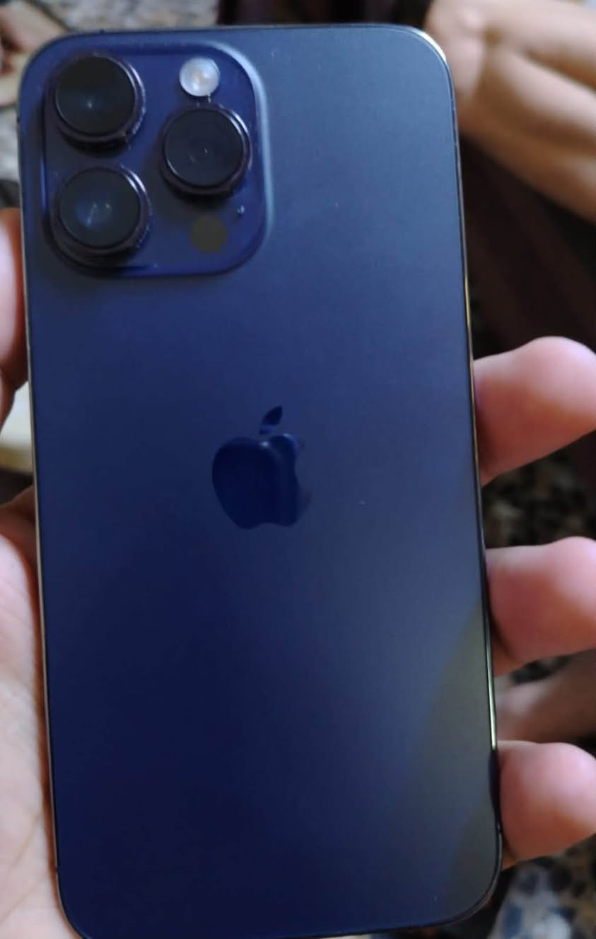 آيفون 14pro max
eSIM شريحة إلكترونية 
بطاريه 83
ذاكره256
مكان بغداد
السعر 800الف مجال بسيط
التواصل ***********موجود واتساب
