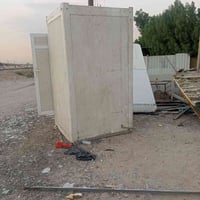 تواليت متنقل • صنع أمريكي • مستعمل نظيف