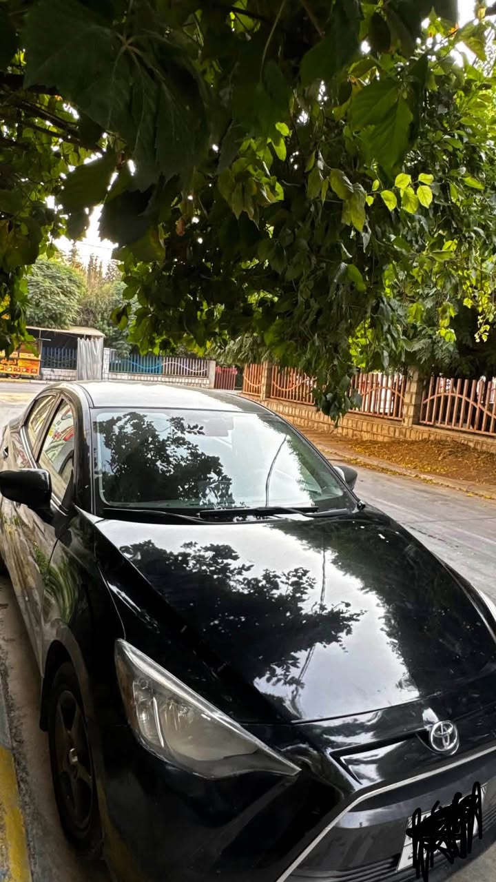 تۆیۆتا یاریس ٢٠18
ئەمریکی
سەیارەکە بێ سەرەتایە
سەیارەکە ساقە سەیارەکە ساقە
نە مووسە نە بڕاوە 
بە شەرتی ماڵی مەدەنی نەبێ زەمانی دەکەم

٣ پارچەی بۆیاخە بۆنیدوو چەمەلەق 

قرچێکی پێشەوەی هەیە

سەیارەکە زۆر جوانە 
شاشەو کامێرا شەریکە
مکەبەرەی تازە گۆڕیومە
٥٥ مەجالێکی برایانە حلبجة, السليمانية
