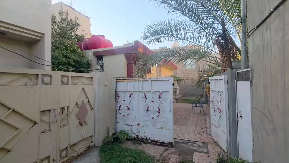 دار للبيع المساحه 220 طابو صرف بعقوبة بهرز جرف الملح بالبدايه بالقرب المدرسه العصماء او ابو طه ابو الحب  *********** #العقار #عقارات_بهرز #عقارات_السعودية #عقارات_الامارات #عقارات_بغداد 
