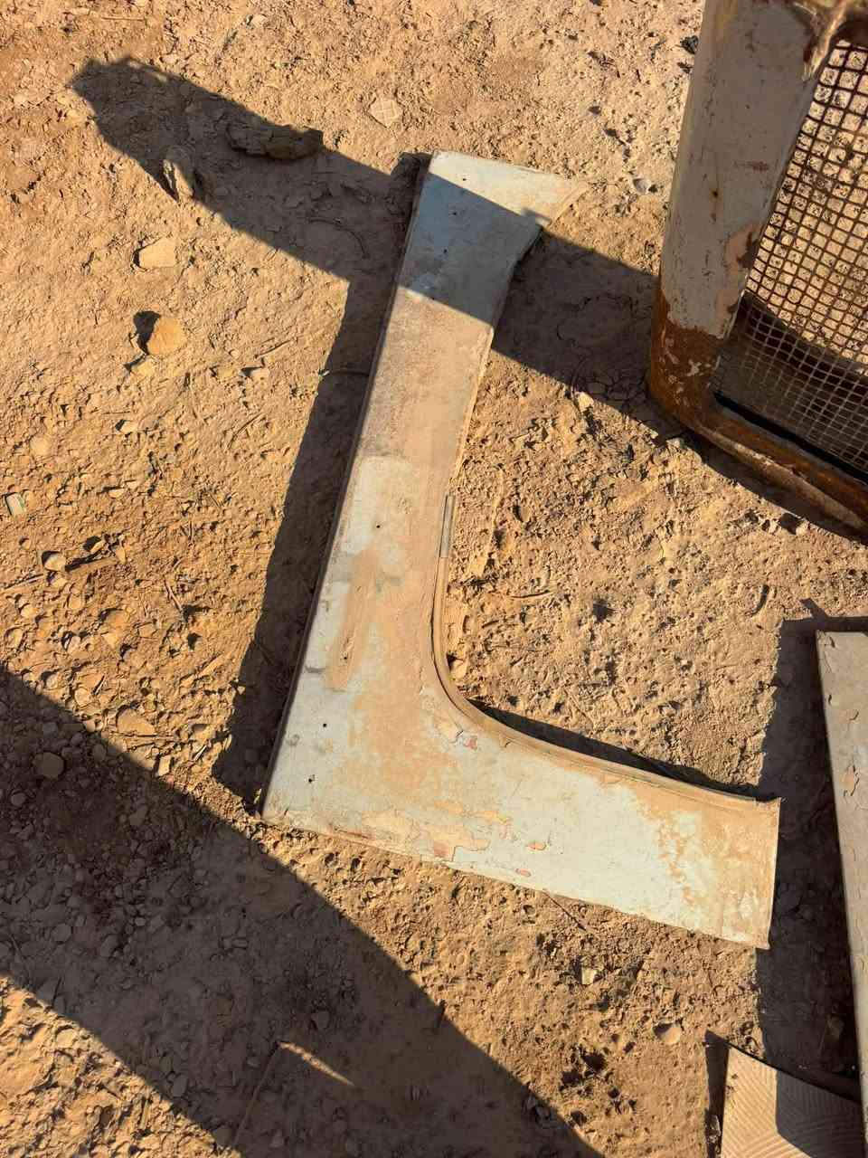 سلام عليكم اخوتي البيع بنيد و صفاحيات 2 ولغد امامي وبيبان 2 سكانيا 111  مكاني بغداد الشعب 

اتصال وتدلل ***********
