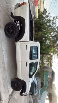 تاكوما 2011  محرك 6      4000 رقم بغدادتحويل مباشر بيع او مراوس 077072...