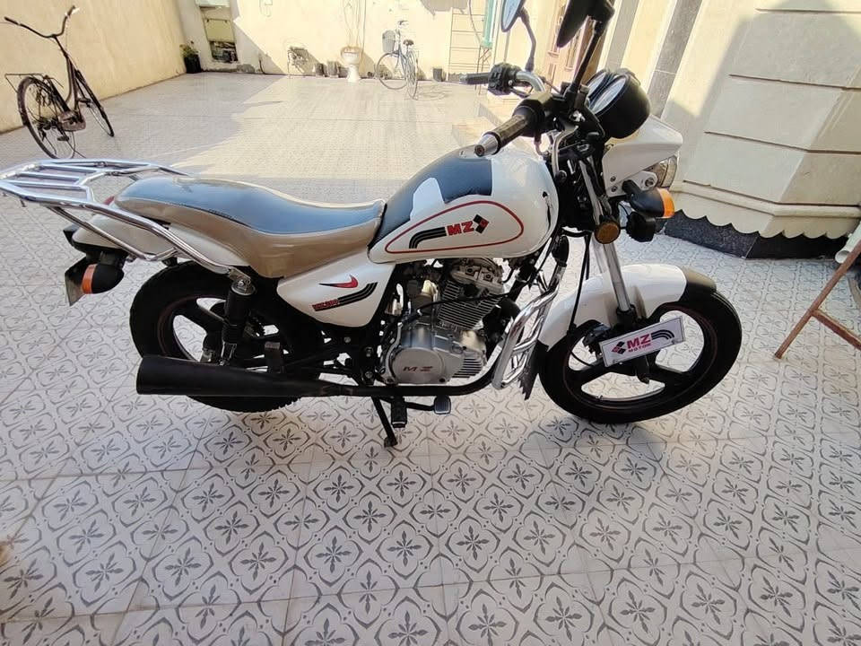 سلام عليكم MZتك صلنصه. للبيع موديل 2020محرك 200نضافه 100/100 أوراق كامله  اتصل ((***********))
