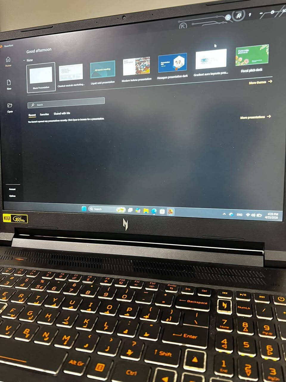💻 الموديل: Acer Nitro V 16 ANV16-71 
•  🧠 المعالج: Intel Core i7-14600HX — الجيل 14
•  🎮 كرت الشاشة: NVIDIA GeForce RTX 4050
•  🧮 الرام: 32GB DDR5 — مطوّر من السعة الأصلية
•  💾 التخزين: 512GB SSD + 1TB HDD
•  🖥️ الشاشة: 165hz
•  🪟 النظام: Windows 11

التواصل :***********
للبيع مليون و٧٠٠ وبي مجال
*مكلف بالنشر
