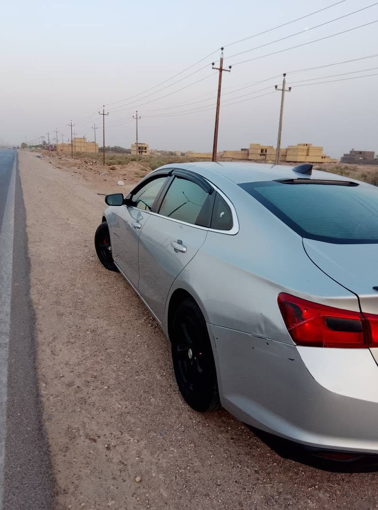 شوفرليت ماليبو موديل 2016 
5 بصمات 
محرك 1500 توربو 
كير AT المرغوب 
السيارة نظيفة ما شاء الله استخدام شخصي للبيت فقط وبسعر مناسب 
العنوان ... ناصرية مركز 
***********
مراوس أو بيع ناصرية, ذي قار
