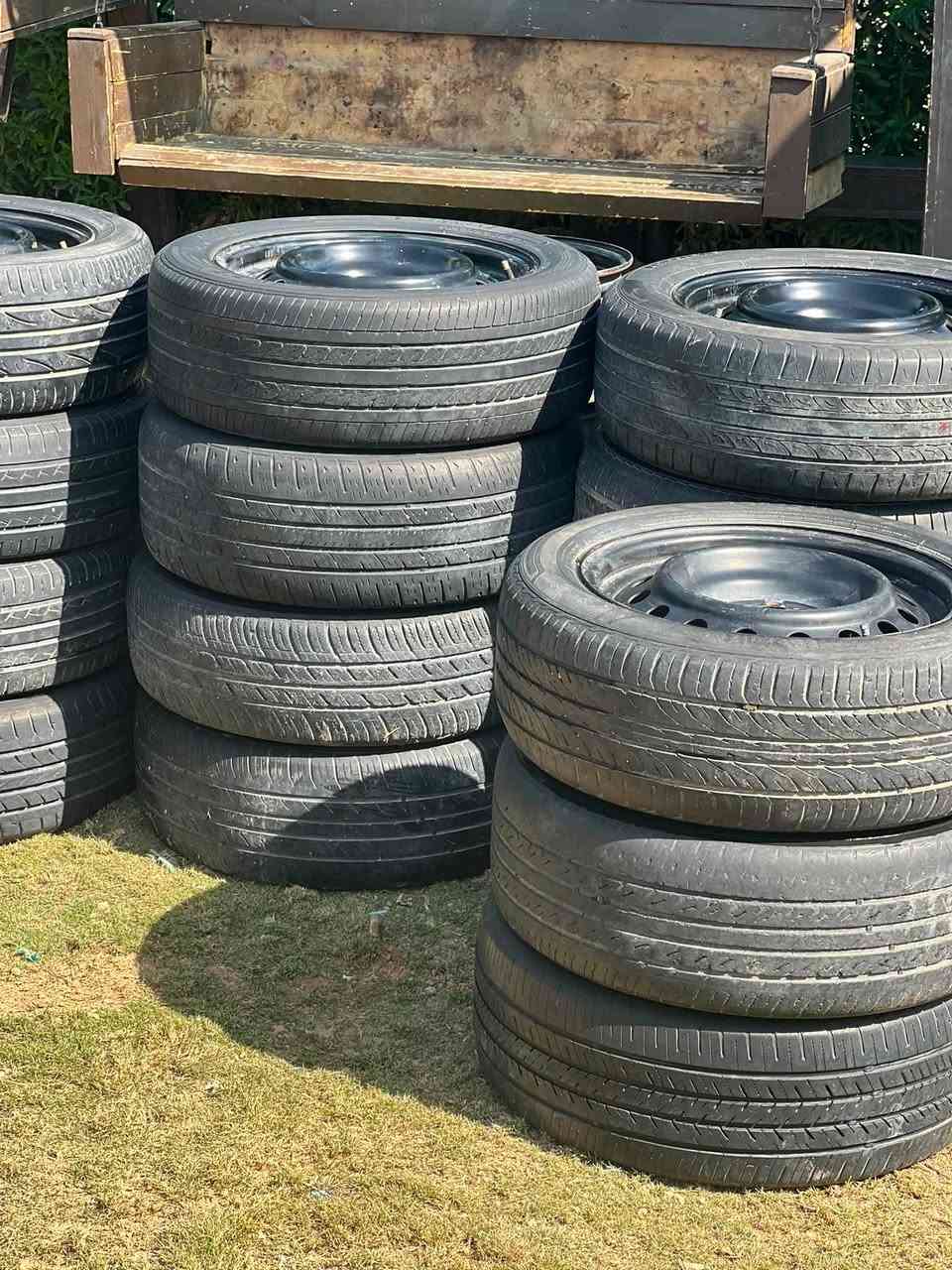 كورولا ١٦/١٥ • قطع غيار • سعر مناسب