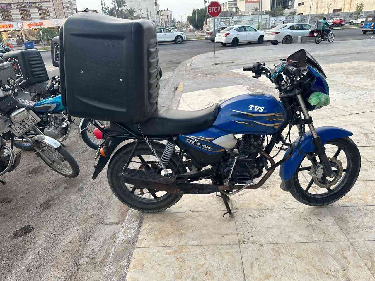 السلام عليكم دراجة تفي اس TVS نضيفة ما مفتوحة رقم وسنوية بسمي تحويل ثاني يوم دراجة كاملة كل نقص مابيهة سعر مليونين وربع وبيهة مجال للطيبين عنواني بطويسة رقمي (***********) 👆👆👆👆👆👆👆👆👆👆👆👆👆
