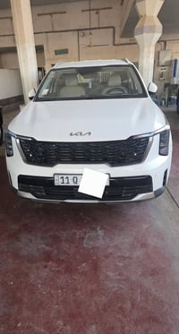سورنتو ٢٥ • ماشي ٥٢الف • رقم بغداد