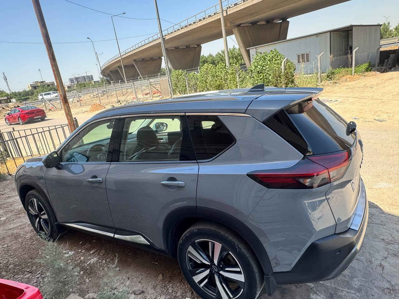 نيسان روج شكل جديد  محرك 1500تيربو 3 سلندر
موديل 2023 سعر 165$ وقابل لتفاوض بيع او مراوس 
مواصفات SL فول 1/1
تبديل بنيد اصلي وكاله
 بنيد صبغ وصبغ ربع جاملغات اماميه واحد ربع واحد نص بدون تبديل تصليح درجه اولى على ايدي  

مواصفاتها 
1.بصمة تشغيل عن بعد 
2.  5 كامرات. 
3.  بانوراما 
4.رادارات / رادار امامي /رادار جانبي /رادار خلفي
5.حساسات امامي / حساسات جانبي   حساسات خلفيه
6. كشنات خزن    ‏
7. كشنات كهرباء . 
8. كشنات جلد .
9.  ‏ستيرن هتير.                                                   
11. مري قلاب وهيتر
12.تبريد قطعتين .
13. دفع ثنائي لمرغوب
14.اوتوهولد . 
16ويل كروم 19
17.صندوك كهرباء ويفتح بل قدم 
18مسجل ناطق 
19.. ايوكس وبلوتوث وسيدي و USB يعمل مع نظام ABS الابل الاندرويد 
20.نيكل اسفل الابواب
22 .نوع سماعات BOSE
23.حمالات فوق السقف
24.نقطه عمياء
25.مراة تعتيم
26.اشاراة بالمراياة الجانبيه                                     
27. فول تحكم ستيرن                                             
28. كير أوتو + عادي.                                              
30-اوتو بريك.                                                         
31. بريك بصمة.                                                      
32-Led .+  زينون
كشنات اماميه تدفئه
33-شاشه كبير                         
35. نضام قياده أيكو + سبورت + نورمل + سمارت 
36. مثبت سرعه
37. تحديد مسار 
38. دمامات صوت بالدشبول وبالصندوق 
39.لايت بلادي Led +  زينون ‏دبل زينون اصلى . 
40. رادار الخطوط البيضاء 
41- AUTO HOLD                                42-عليها تخم تاير جديد لبارحه شديته
وبعد بيها موصفات اخرى
رقم الهاتف ***********
العنوان بغداد
