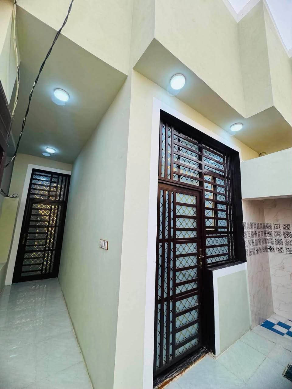 بيت للبيع بيت طابو صرف

📐 100م – نجف / مجمع بيتي

مقابل مجمع الأميرات 

🏠 غرفة، صالة، استقبال، مطبخ

🚿 صحيات (2) + مكشوفة

⚡ جميع الخدمات متوفرة

💰 السعر 70مليون (قابل للتفاوض)
*********** 
***********

