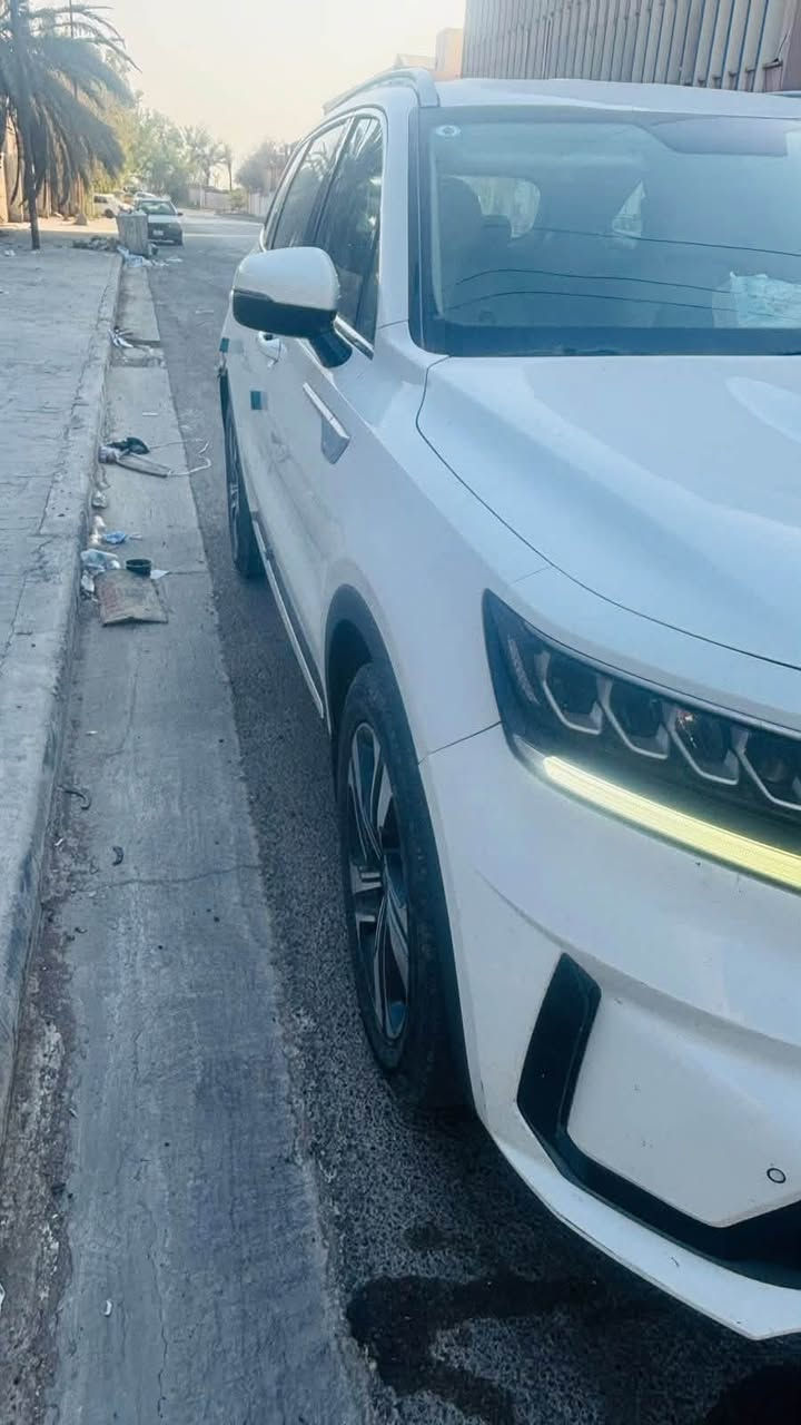 السلام عليكم
سورينتو موديل21 خليجي مكفوله من الضربة   ماشيه 105الف بيها بي دي ار مصلح وجاهز سعر 240$ وبيها مجال  ***********
