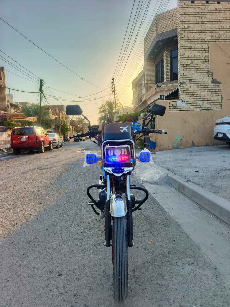 سونك 26 محرك 200 cc مكفولة كفاله عامه ماشيه 12 الف كامله هيه وراقهه
ومابيهه اي نقص وكلشي شغال بيهه العنوان بغداد البياع 
*********** السعر 950 وبيهه مجال بصيط

