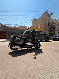 دراجة كهربائية • استعمال شهر • الزعفرانية