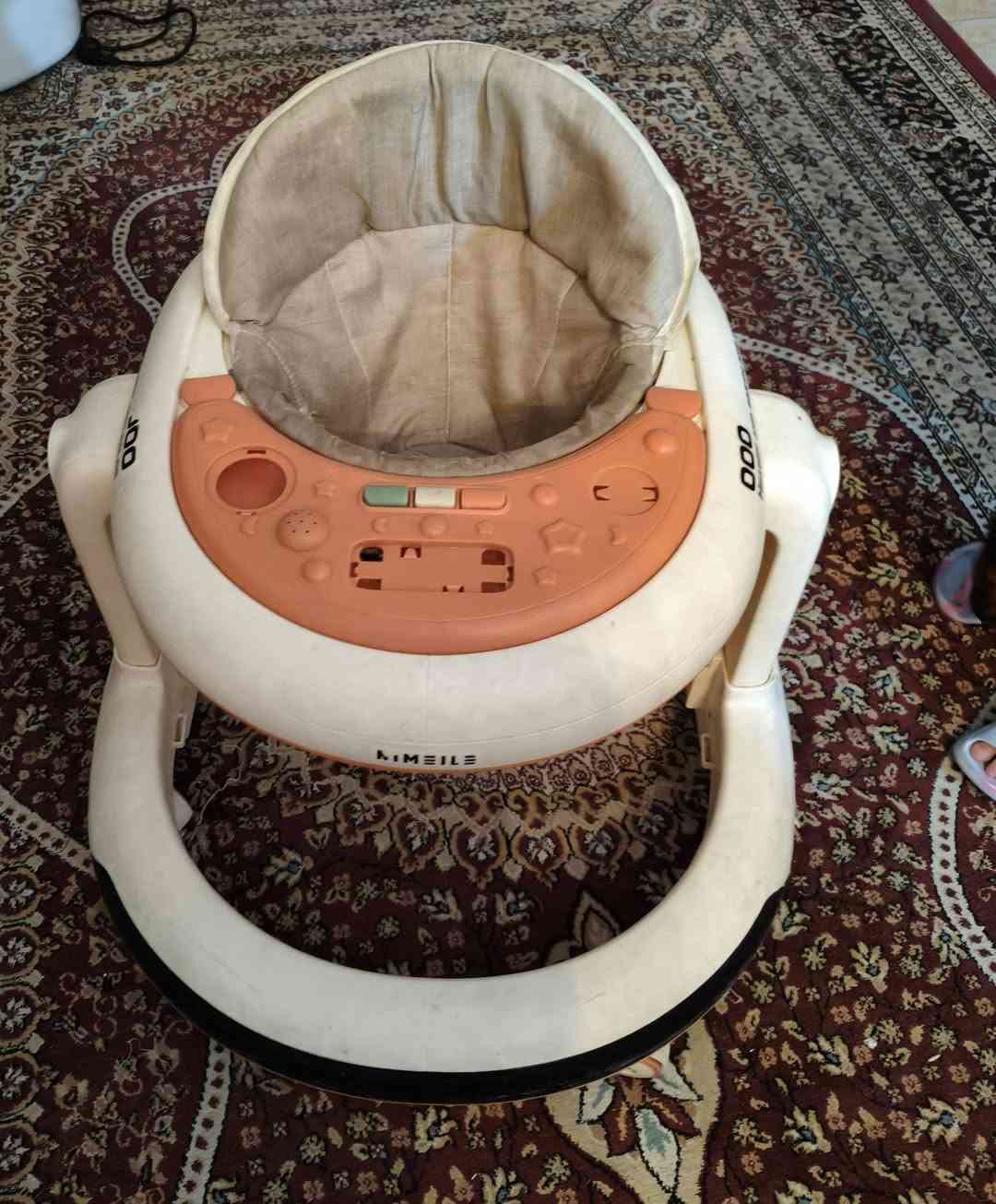 اغراض مستعمله  للبيع التفاصيل 👇.....
ثلاجة كينوود جديده استخدام قليل شهرين حجم 10 قدم السعر المطلوب 230 مع مجال قليل..
مجمده جبسون مستعمله شغاله ونظيفه حجم 8 قدم السعر المطلوب 125 مع مجال قليل..
غسالة فول اوتوماتيك LG الاصلي  وكالة  شغالة ونظيفه السعر المطلوب 160 مع مجال قليل..
حجلة اطفال لحد عمر سنة السعر 15 الف
معرض * بوفيه  قديم خشب  السعر 50 الف
للتواصل الاتصال على الرقم ☎️  ***********
متوفر واتساب 🗨️
