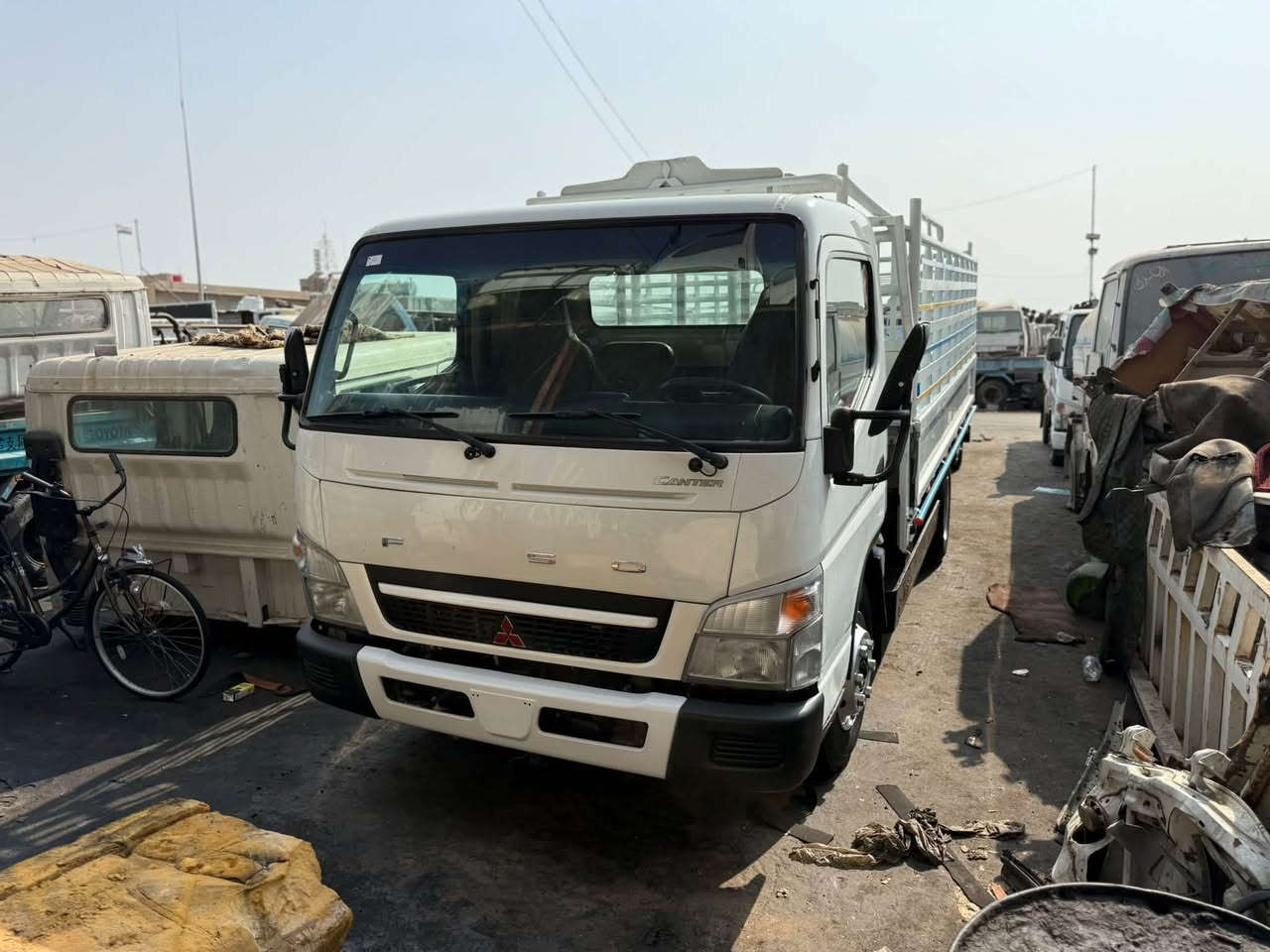 من رخصت الادمن كنتر مديل ٢٠٢٠ 
تخم تاير ١٧/٥ /٢٢٥/٨٠ برجستن ***********
حداديه  جلال محرك مكفول لا تنقيص ولا تبخير 
السياره مابيه قطره صبغ ولا بارد ***********
فرشه البدي بليت ٣ ملم (رقم وسنويه نكليزي لل٣٠)
تحويل ثاني يوم ***********
عنوانهاااا البصره مركز البصره 
محلات الحاج صالح ***********
