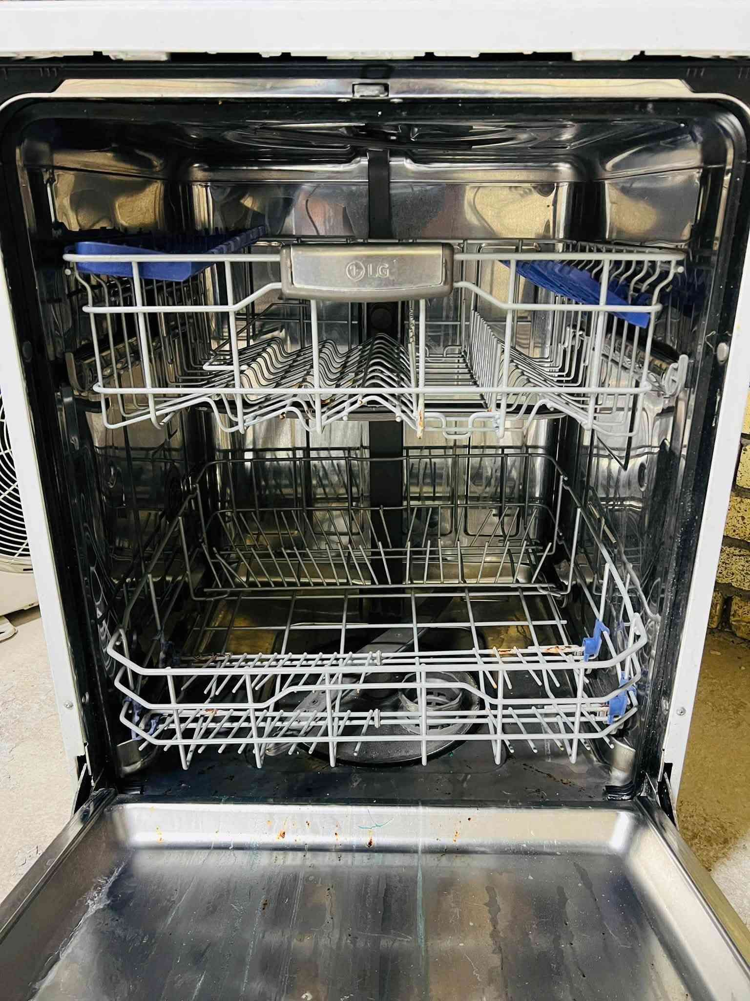 ميز بلازما • سبلت طن ونص • غسالة صحون LG