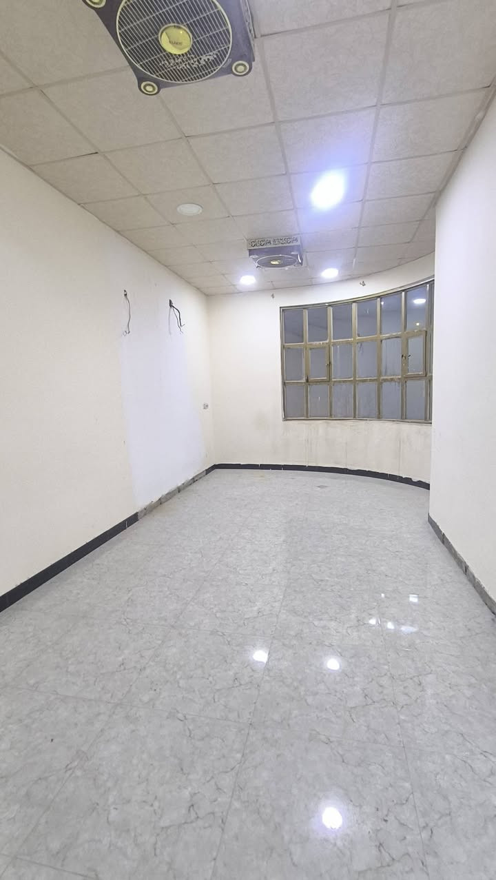 ايجار • ماكو تفاصيل • غرف/مساحة/سعر