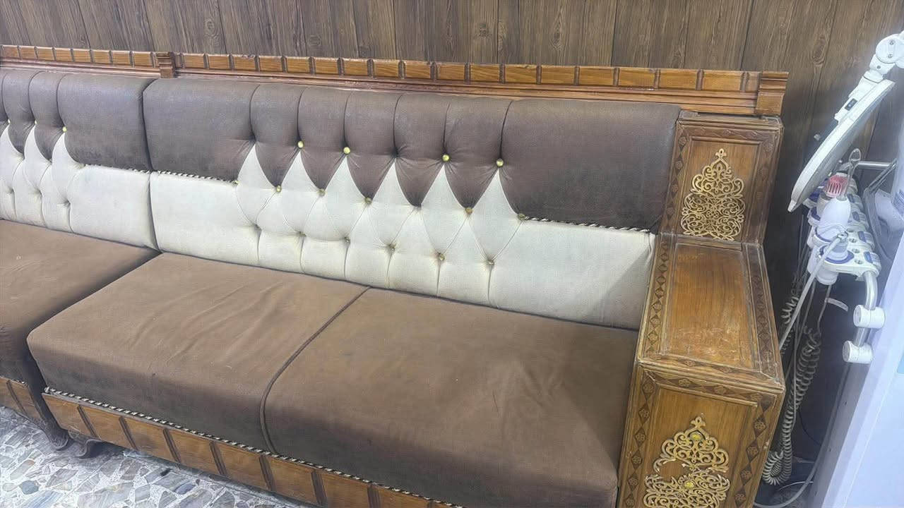 سلام عليكم من لخير 300 لف تفصال  بلوك مو سوكي مكان م الصدر ***********
