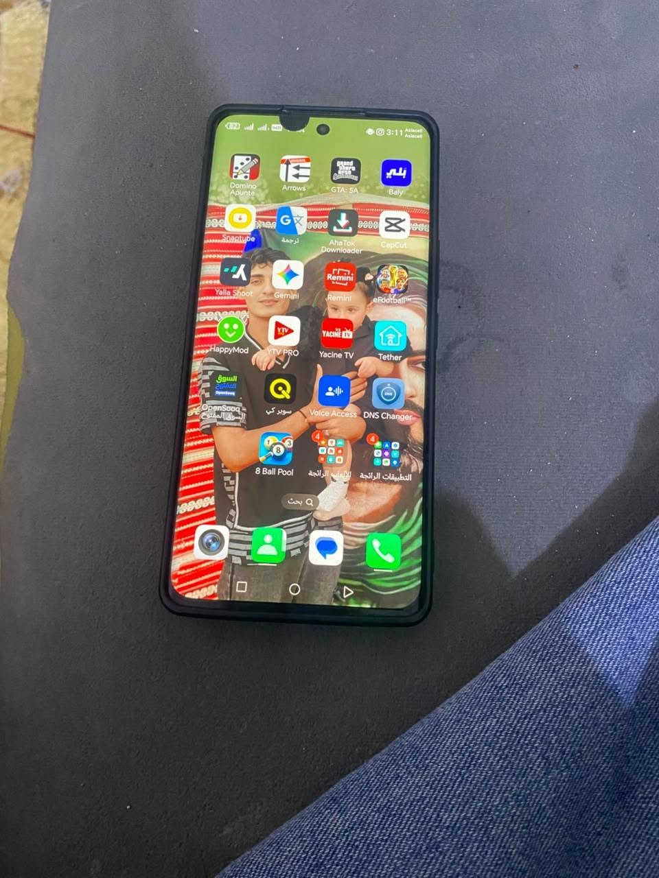 عاد نشر بسبب الوعود الكاذبه شباب جهاز HONOR X9b 5G بي نقطه بشاشه مامثره ولا تكبر ولا تزغر صارلعا تلث اشهر على حطها حهاز نضيف سعره 185 قفل لا تراسلني وتتهار مستعجل على بيعته تسفسار ***********
