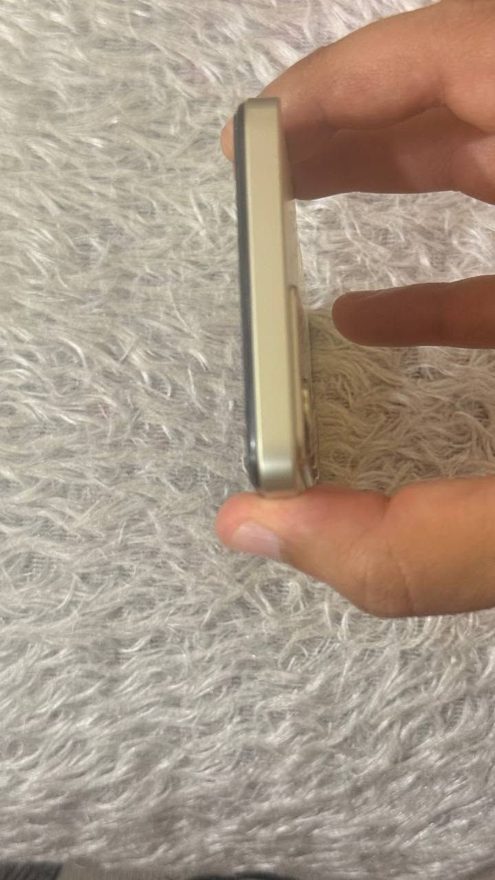 السلام عليكم للبيع 
Realme C75
ريلمي C75 التلفون مال بيت
ومكفول اي خلل مابي بدون غراض
فقط مبدل شاشه اصليه وكاله

مواصفات الجهاز 
🔵 المعالج ثماني النواه MediaTek Helio G92 Max
🔵 شاشة 6.72 بوصة نوع LCD بجوده fhd+ بمعدل تحديث 90 هرتز
🔴 ذاكرته 512 والعشوائيه 8+16=24
🔴 كاميرا  خلفية بدقه 50 ميكا بكسل 
🔵 كامرا اماميه بدقه 8 ميكا 
🔴 بصمه اصبع + بصمه وجه 
🔵  نظام التشغيل : اندرويد 15
🔵 بطارية 5828
السعر 200 وبي مجال
مكاني بغداد الطوبجي 
***********
