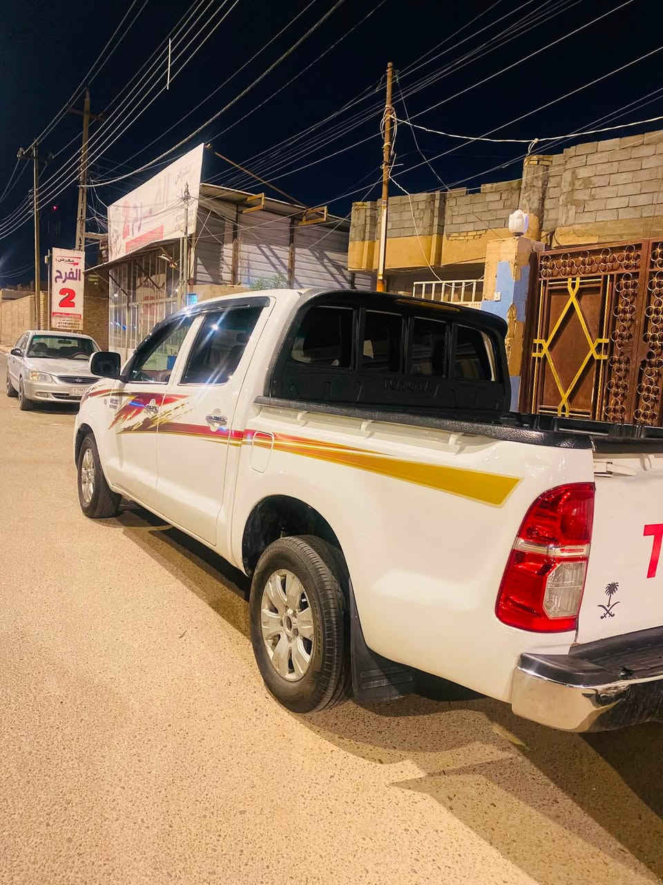 سلام عليكم بيكم تيوتاسعودي دبل جكمجاباب اول موديل208سيارا كفاله عامه ماعدا ملاحضات بل صفاح ابيعك حزام سيارا مال جناي زوج تاير محرك وكير نضيفات وسيارا حلوا احسن من صور تبريد ثلاج وكشرها نضيف سعرها120وبيها مجال رقم تليفون ***********
