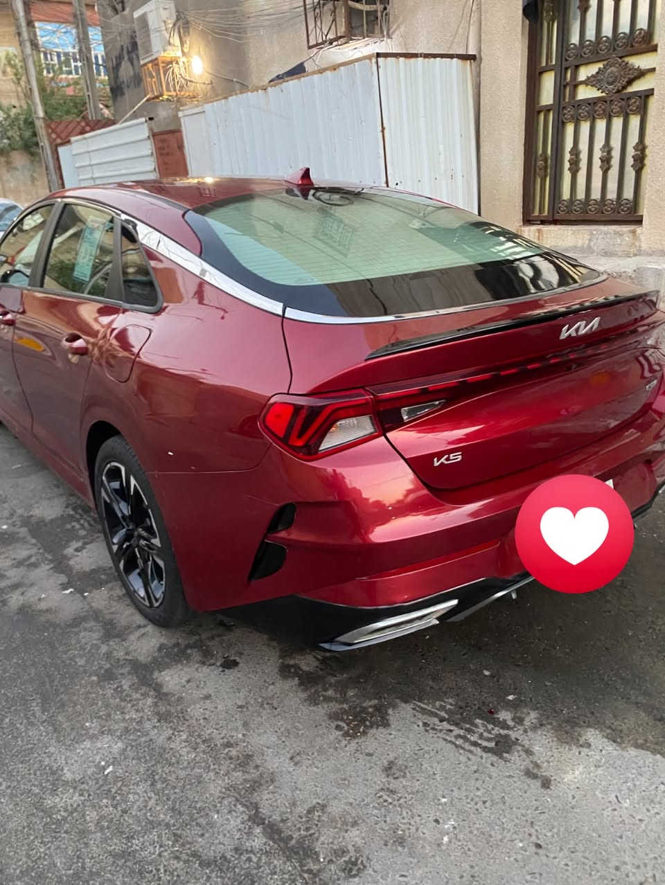 السلام عليكم
K5 
مديل 2023
رقم بصره حره
لون كرزي
فول موصفات 
تحكم ستيرن
كشنات جلد
بصمه ابواب
بصمه تشغيل
هواي بيهه موصفات 
حدثه موضح بل بصره 
*********** 

سعر 145 بي مجال الشراي 
بيع مستعجل
