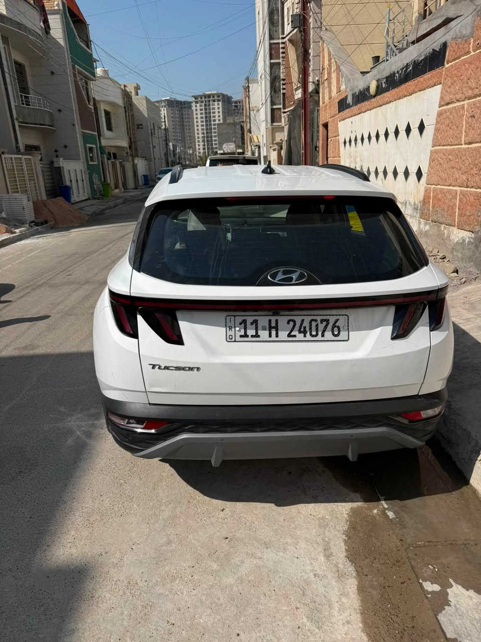السلام عليكم
توسان 2022 
خليجي بيها بارد و السونار بالمنشور 
ماشيه 98 
مواصفات النص فول كشنات كهرباء شاشه كار بلي مري شفط بصمه شاحن واير ليس
السعر 170 

مكاني بغداد 
***********
