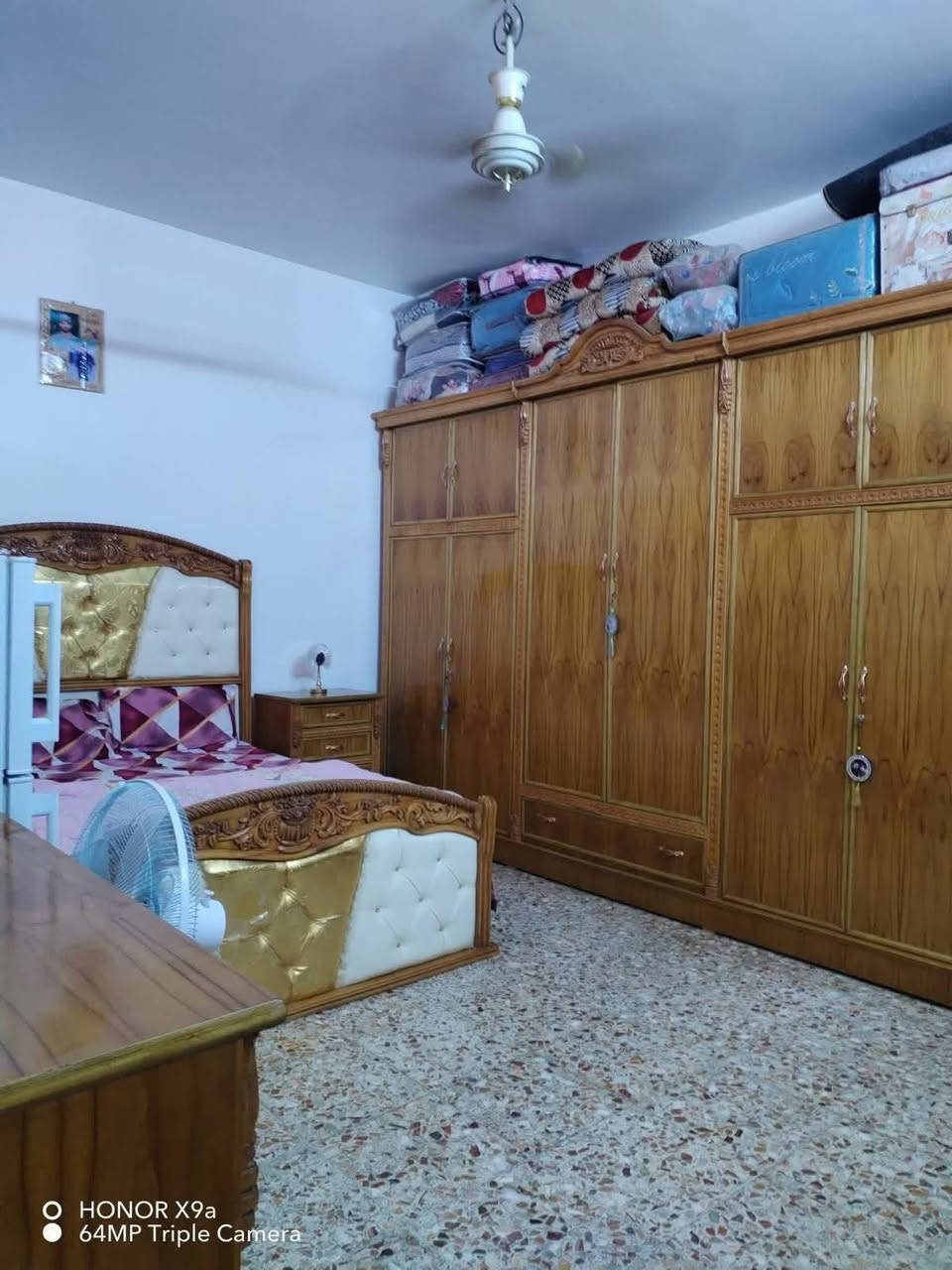 بيت للبيع طابو زراعي 
المساحة 180 متر
البناء طابوك كونكريت مسلح طابقين
5 غرف نوم وصلة ومطبخ واستقبال صيحات خارجية 
غرفتين نوم سويت 
شارع تبليط ومجاري
            السعر 120 وبي مجال
العنوان المعارة قرب المدرسة الجديدة     
للستفسار مراجعة مكتب ابو احمد السلطان ب
***********
*********** واتساب
