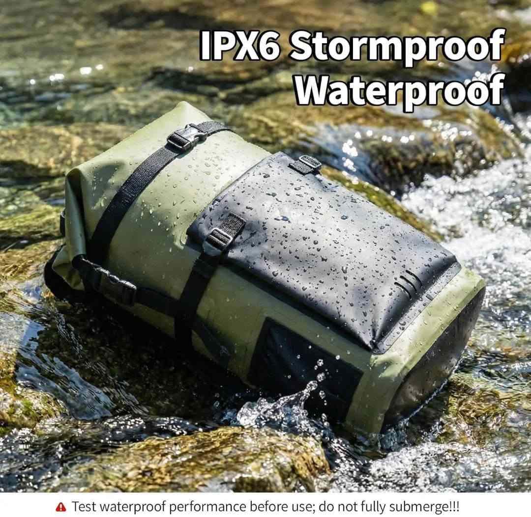 جتطة 25 لتر أوروبى اصلى جديد
25 الف 
توصيل موجود

نص مكتوب في الصور:
- IPX6 Stormproof Waterproof
- Test waterproof performance before use; do not fully submerge!!!
- Adventure-Ready Waterproof Backpack
- Fine Stitching Craftsmanship
- Buckle Style
- Comfort Shoulder Straps
- Side Mesh Pocket
- Multi-Purpose Attachment Straps
- Premium Heat-Sealed Welding
- Product Size Waterproof Material Breathable Comfort Larger Capacity Durable & Tough 60cm/23.6in 14cm/5.5in 32cm/12.6in
- WET/DRY READY
- Dry & Wet Separation Pocket
- Keeps wet/dirty clothes separate from clean items; bottom drainage holes for airflow and water release
- Large-Capacity Inner Compartment
- Easily holds travel essentials like clothes, shoes, skincare items, and more—all in one bag
