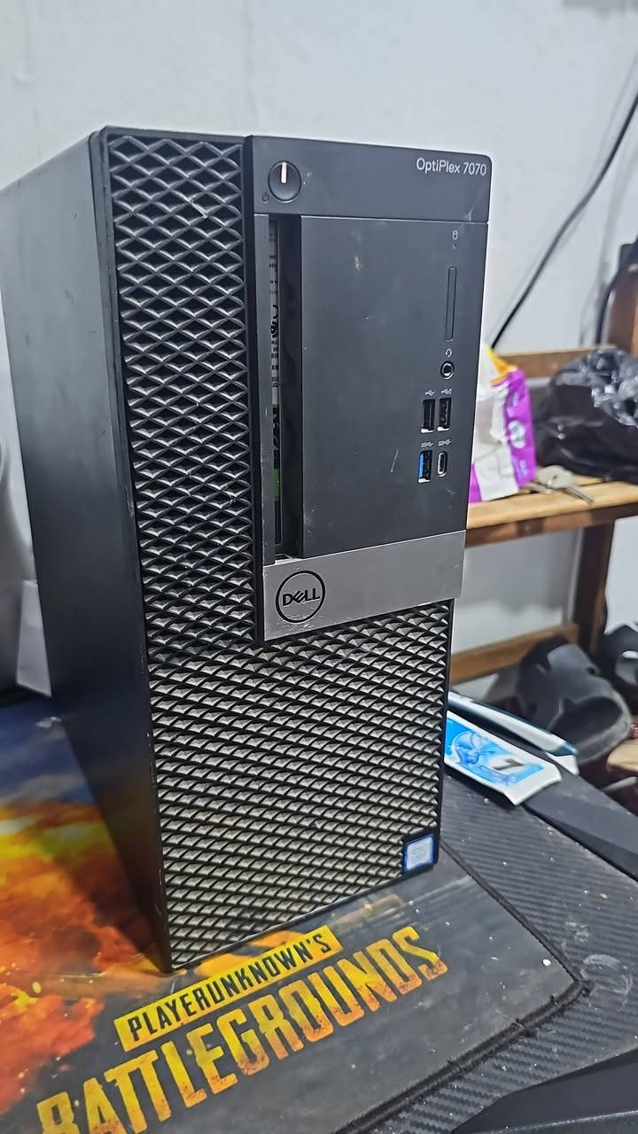 دل 7070 • i7 8700 • رام ١٦