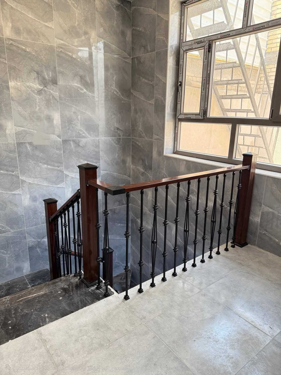 #الخبرة في التصميم📝 ⁦🧰 و الابداع في التصنيع⁦📏⁩ و الدقة في التركيب🛠⁦👷

 تجدونه في منزلكم مقدم لكم من #معرض نور الحسن للمحجرات التركيه 🇹🇷⚜️

-----------------------------------------------------------------

#تصميم📝 و #تنفيذ📐 و #تركيب🔧 محجر ذو جودة عاليه وبأسعار مناسبة جدا 💵
🫴🏻 
الالمنيوم 3خطوط المتر 38لف 💓
ألالمنيوم 4خطوط المتر 40الف💓 
سعر الرمانه 3الف فقط 💓
💓⚜️🔱🌹🇹🇷❄️🩷⚜️
أسعار الالمنيوم المربع الاسود والشمباني المتر 70الف باقي الالوان كلمن وسعره
❄️❄️❄️❄️❄️❄️❄️❄️
(سعر العرنوص الملكي من 20 الف الى 35الف ) 
(أسعار الجام المقسى المتر 65الف)
(سعر المتر الحديد مع قبضه الالمنيوم 85الف)
🏴🏳️🏴🏳️🏴🏳️🏴🏳️
بالقوة والجماليه بضمان لمدة (5)سنوات للمنتوج ...
يمتاز بروعة الوانه وفخامة تصميمه واناقة تفاصيله...
نقدم لكــــم محجرات من مادة الABS   و زجاج مقسى ١٠ ملم و ألالمنيوم لجميــع الاذواق

يتكون البوليمرالمشترك من ثلاث مواد

اكريلونتريل: يزيد المقاومة ضد الحراره العالية والتفاعلات الكيميائية
البوتادين: يزيد قوة الانضغاط والصلابة
الستايرين: الليونة افضل والتماسك العالي

خصائص المادة..💎
1- الصلابه والاستحكام
2- قوة العالية امام الضربات
3- ثبات الالوان لفتره طويله
4-العزل عن الكهرباء
5- تحمل درجات الحراره العالية والرطوبه
كل هذه الخصائص جعلت من #معرض نور الحسن للمحجرات التركيه اعطاء ضمان لمدة (5)سنوات بجميع منتجاتنــا

متوفر الآن في #معرض نور الحسن للمحجرات التركية 🇹🇷⚜️

شكرا لثقتكم و بثقتكم نتطور 👍🏻✅للأطلاع والحجز والاستفسار زيارة الصفحة 📲
او الإتصال على ألارقام التاليه 
 ***********
***********
 واتساب 📱🍀
العنوان كربلاء المقدسة  🏙

نص مكتوب في الصور:
- محتوى تم إنشاؤه باستخدام الذكاء الاصطناعي
- محتوى تم إنشاؤه بواسطة الذكاء الاصطناعي