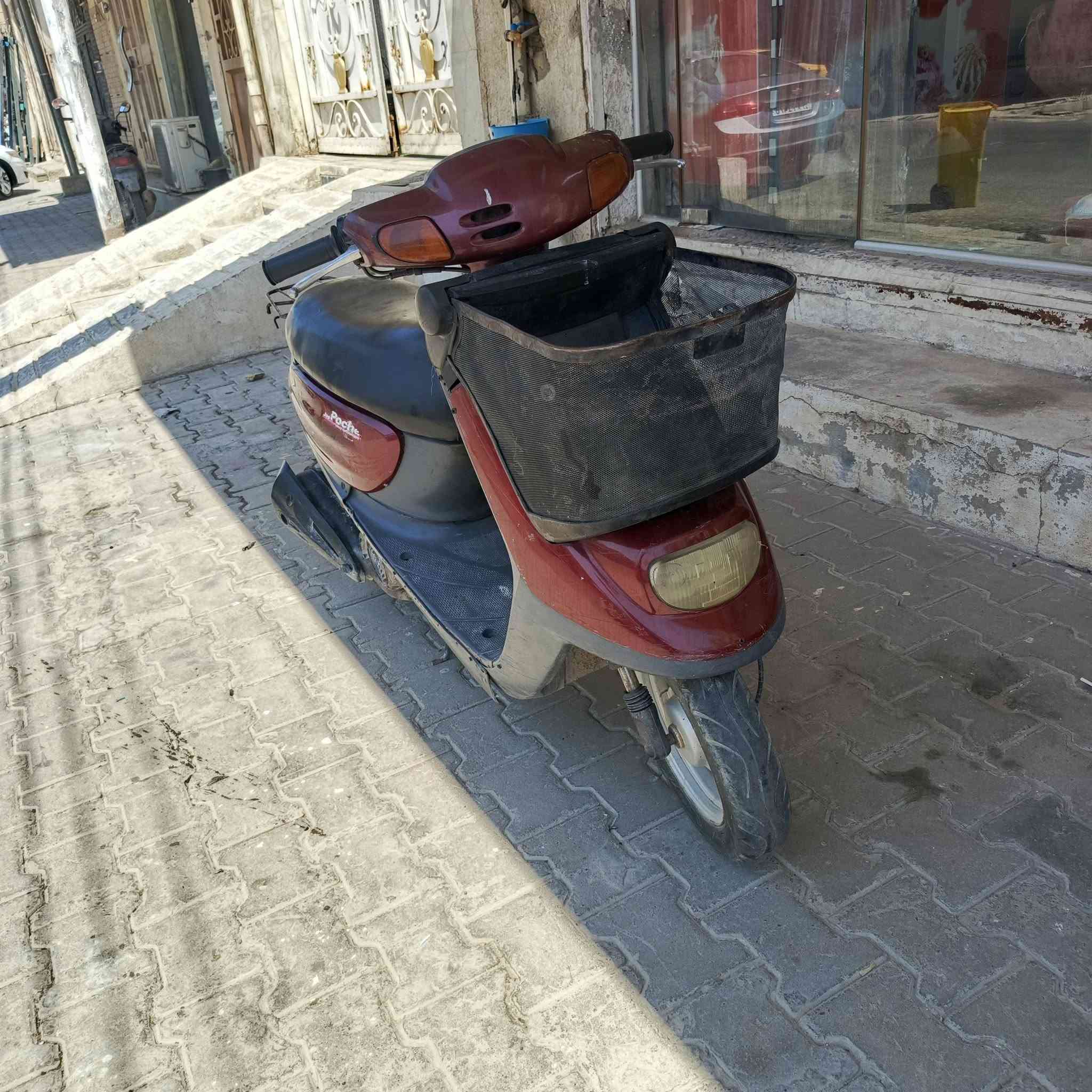 سلام عليكم منغولي لبيع دراجه مبدل مكينه مادري مفتوحه او لا اني ابيع مفتوحه كهربائيات كله شغاله سلف هندر فقط نقصه واير بريك سعر 225 وبيه مجال مكاني كربلاء سيف سعد ***********
