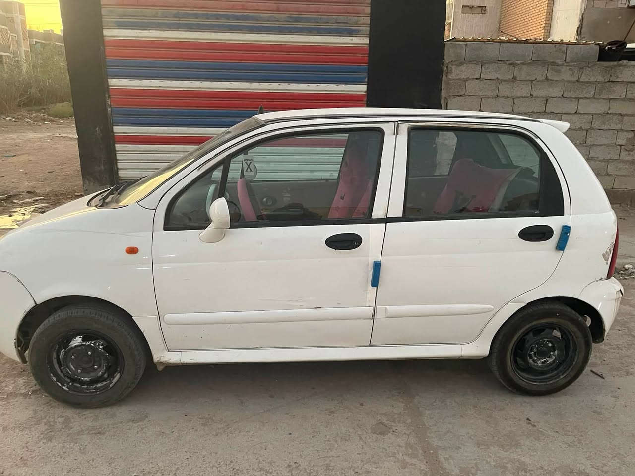سياره كيوكيو موديل ٩ سياره نضيف كلش كير محرك مكفولاتتبريد شغال سياره مكانه محموديه ضبربه مابيه ولا دعمه مجرد شخوط بسيط رقم ***********سعر ٢١
