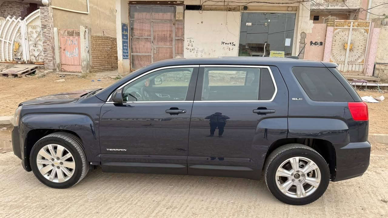 السلام عليكم ورحمة جمسي تيران موديل ٢٠١٧ رقم بغداد تحويل مباشر محرك ٢٤٠٠ سياره جاهزه للأخير ضرره جاملغ وبنيد بدون دواخل بدون ايرباك سياره وضع شركه سعر ١١٥ وبيه مجال مكان وسط قضاء الحي ***********

