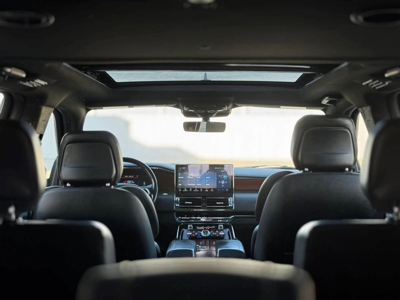 لينكولن نافيكيتور 2023 
Lincoln Navigator 2023 

ماشيه 19الف
‏السيارة دخول جديد
المواصفات:  

- سياره فاخره ليس لها مثيل
مواصفات خياليه
- سيارة موديل2023 
- ⁠فول مواصفات اعلى  فئة  
- سيارة بمحرك 6 سلندر تون تيربو بقوة 3500  سي سي  455hp حصان
                فتحة بانوراما
   دوسات عالباب فتح وغلق  
- رادار-كاميرا ٣٦٠درجة -انارات ترحيب جانبية وخلفية وامامية 
- كشنات امامية وخلفية تدفئة وتبريد  
• كشن تحكمات كثيره 
- قيادة ذاتية السير على المسار الالي
-  لايتات زنون امامية تدور معة الستيرن
-  سيارة فول مواصفات واحد على واحد سيارة 
الحادث تبديل بنيد وجاملغ 

الاستفسار عالخاص او الرقم 
***********
