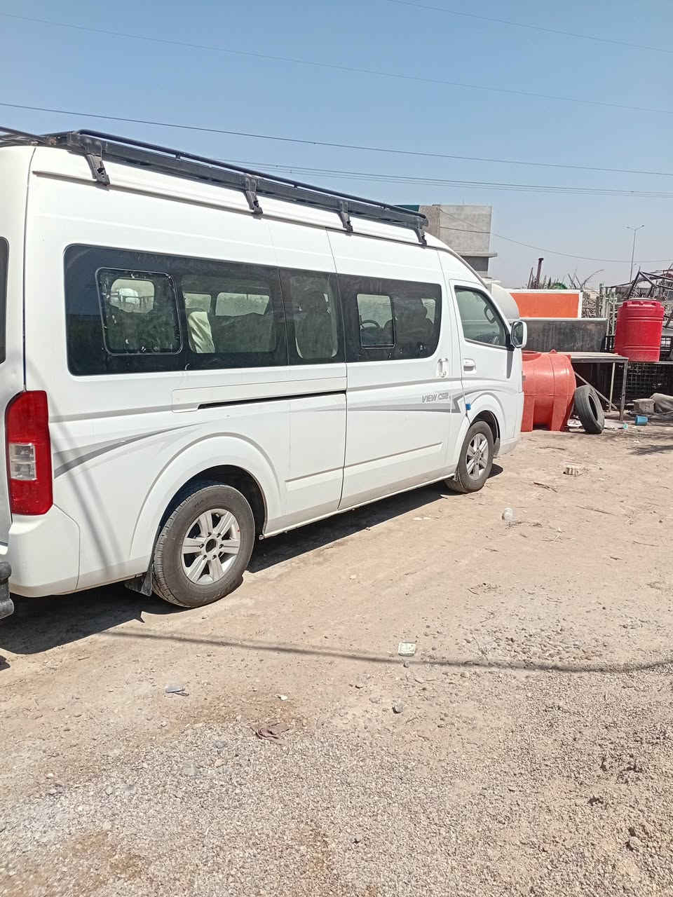 فوتون cs2 موديل ٢٠١٩ السيارةبلادية على وضع الشركة بيه جم طخةمكحلات بدون صبغ مكفولة بسمي والتحويل ثاني يوم بيهة منضومة غاز مكان السيارة بغداد  والشراي يتصل*********** موجود واتساب ومتواجد على الخاص
